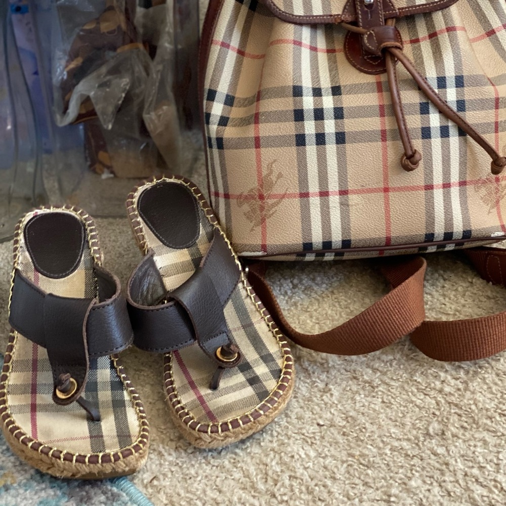 Burberry Leather EUCand pvc coated Haymaker check 8 1/2 US, 38 EU. Wedge Sandel!